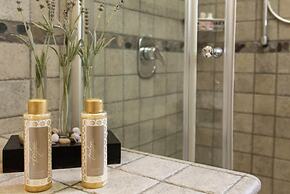 Melitini in Souda With 7 Bedrooms and 6 Bathrooms