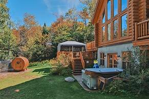 Grand Duc 74 - Gorgeous log Cottage With Private hot tub Heated Pool a