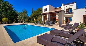 Villa 93 Calantha in Kouklia