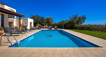 Villa 93 Calantha in Kouklia