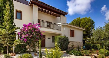 Villa 93 Calantha in Kouklia