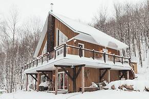 The Pika - Beautiful Mountain-top Cottage With 23 Acres of Private Lan