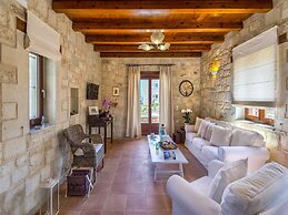 Azure Villa in Platanias