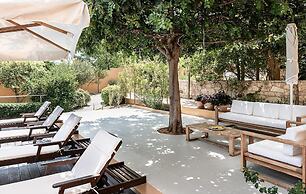 Chloe Seafront Villa