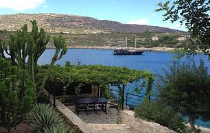 Chloe Seafront Villa