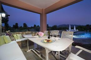 Nafsika Villa in Litsarda