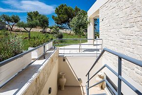 Elias Villa in Kalathas