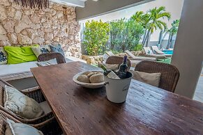 Casa Karlina in Noord