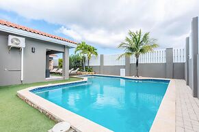 Casa Karlina in Noord