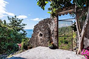 Terra e Mare Apartment by Wonderful Italy
