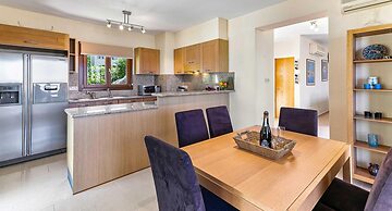 Junior Villa Cz02 Salamis