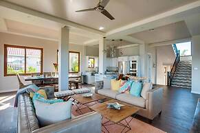 Villa Laguna Gecko in Belize City