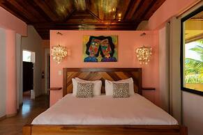 Villa Mission Bay in Belize City