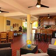 Villa Mission Bay in Belize City