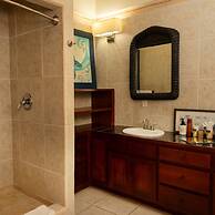 Villa Mission Bay in Belize City