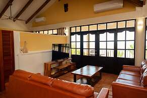 Villa Mission Bay in Belize City