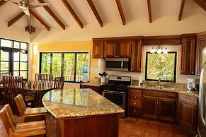 Villa Mission Bay in Belize City