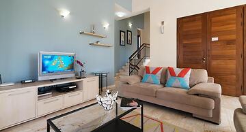 Villa 373 Dionysus in Kouklia