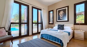 Villa 373 Dionysus in Kouklia