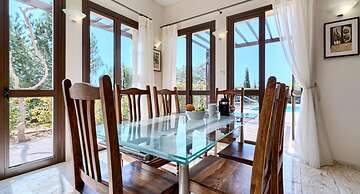 Villa 373 Dionysus in Kouklia