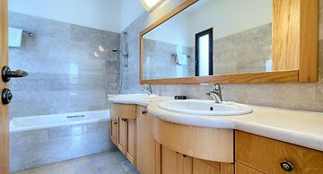 Villa 373 Dionysus in Kouklia