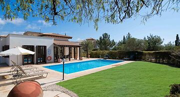 Villa 373 Dionysus in Kouklia