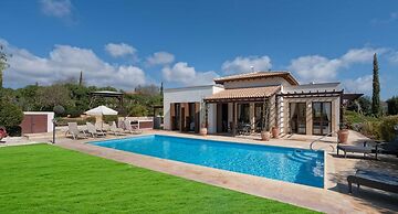 Villa 373 Dionysus in Kouklia