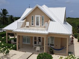 Luxury 3bd Ocean View 1 Cream Stunning Views