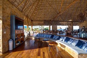 Incredible All-inclusive Luxury Private Island Resort in the Caribbean