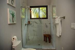 Villa Island Time Gecko