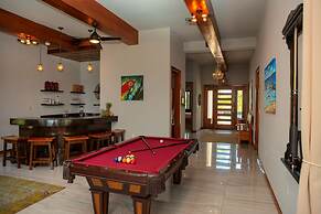 Villa Island Time Gecko