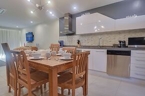 Las Islas Condo 8 in Noord