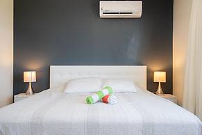 Las Islas Condo 8 in Noord