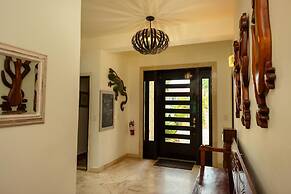 Villa Jammin Gecko in Belize City