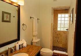 Villa Jammin Gecko in Belize City