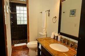 Villa Jammin Gecko in Belize City