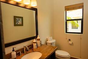 Villa Jammin Gecko in Belize City