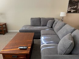 Whistler Village - Pool - Hot tub - Walk to Lifts