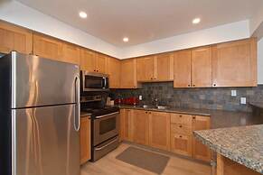 Ski in Ski out - Steam Shower - Roof top Hot tub