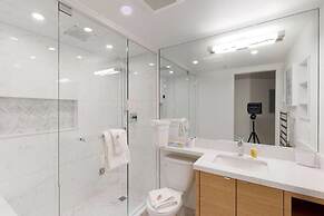 Ski in Ski out - Steam Shower - Roof top Hot tub