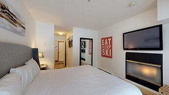 Ski in Ski out - Steam Shower - Roof top Hot tub