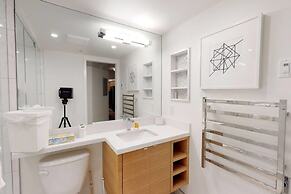 Ski in Ski out - Steam Shower - Roof top Hot tub