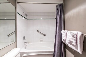 Whistler Village -walk to Lifts-views of Village