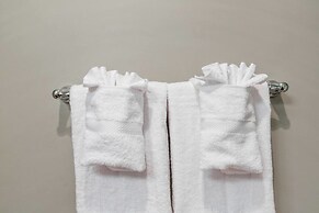 Whistler Village -walk to Lifts-views of Village