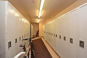 Whistler Village -walk to Lifts-views of Village