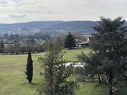 The Grand Longere