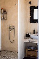 Seafront Luxury Villa w 5-en Suite BR BBQ