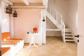 Seafront Luxury Villa w 5-en Suite BR BBQ