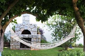 Seafront Luxury Villa w 5-en Suite BR BBQ