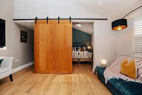 Henley Gardens - From 200 Per Night